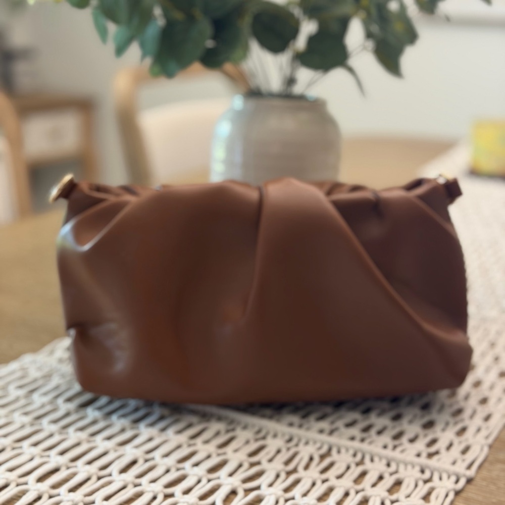 Elegant Brown Women's Bag